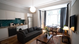 اجاره روزانه و‌ماهانه دو‌خواب تکسیم تعلیمانه